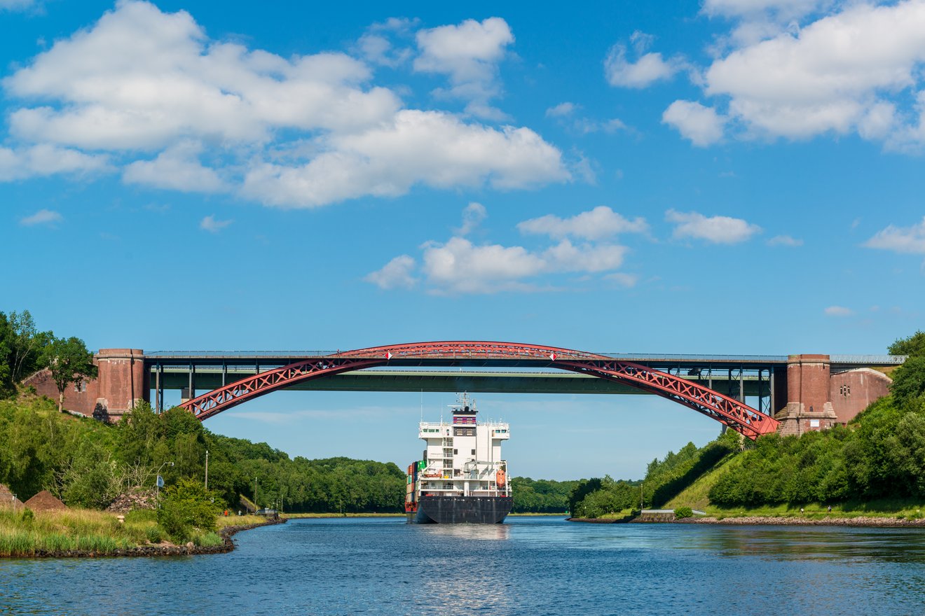 Levensauer Hochbrücken über den Nord-Ostsee-Kanal